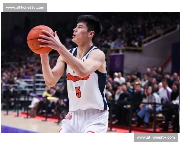 广东新星陈家政：60% 三分命中率，剑指胡徐核心位？